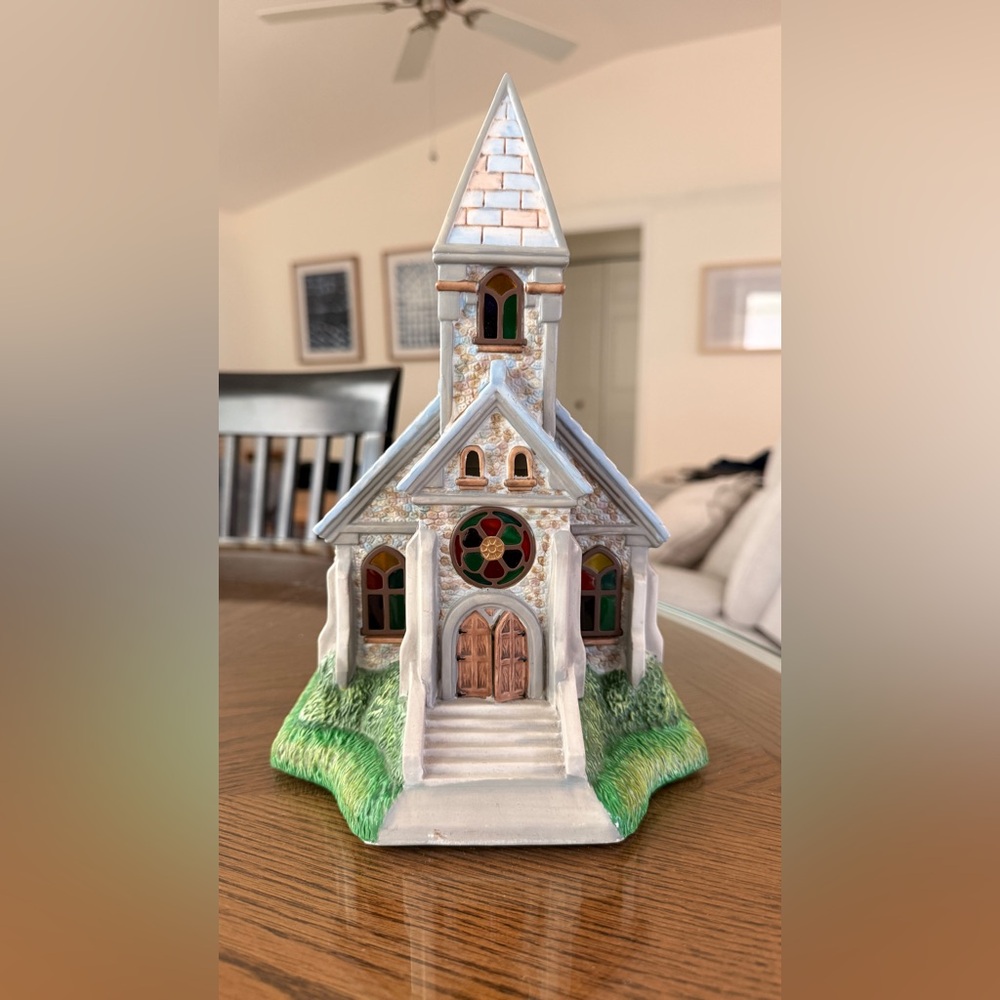 PartyLite Lighted Olde World Village #2 with Stained Glass Accents